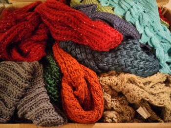 bunte Schals